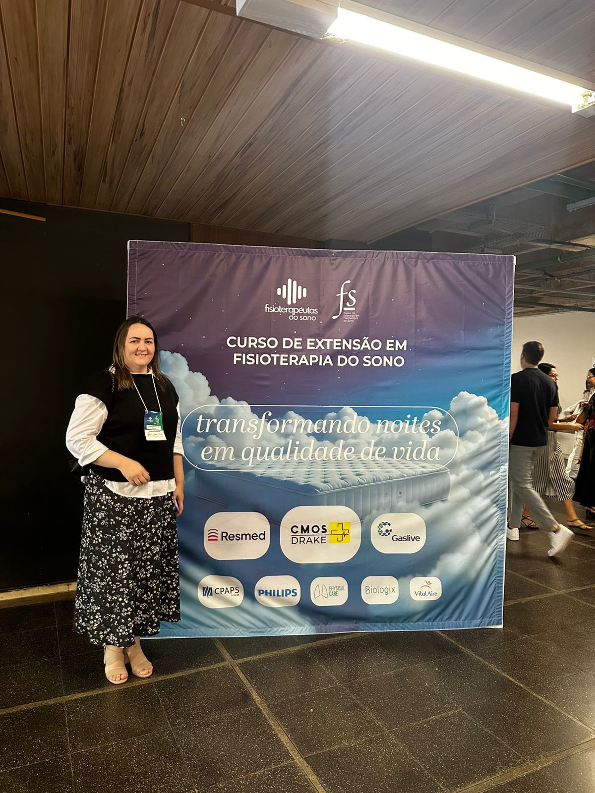 Andressa Schmidt no Curso de Extensão em Fisioterapia do Sono